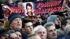 Francúzsko sa rozlúčilo s Johnnym Hallydayom