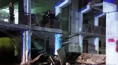 Tragédia v talianskom Neapole. V obytnej štvrti sa zrútil balkón