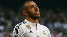 Benzema žaluje francúzske rádio, porušilo súdny príkaz