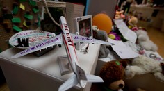 Do Malajzie dopravili pozostatky troch ďalších obetí havárie letu MH17