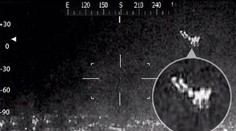 Podarilo sa policajnému vrtuľníku v Leicesteri odfotiť Santove sane so sobmi?!