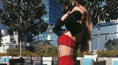 Sexy markizáčka dráždi provokatívnymi fotkami. Uf, bude vám horúco!