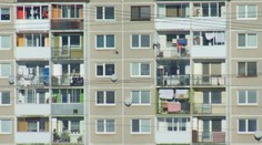 Ľuďom prichádzajú tohtoročné výmery dane z nehnuteľnosti. Niekde sú aj trojnásobne vyššie