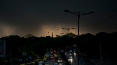 Búrky a blesky si v Indii vyžiadali za jediný deň najmenej 30 ľudských životov