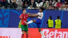 FOTO+VIDEO: Cristiano Ronaldo zažil trpkú rozlúčku s Eurom. Zo súboja gigantov po penaltách postupuje Francúzsko