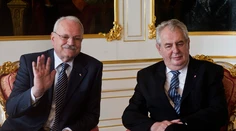 Gašparovič sa nechal počuť o eurovoľbách. Spomenul aj Kotlebu