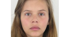 Iba 17-ročná Nina opustila dvojročného synčeka. Pomôžte ju nájsť