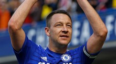 Terry chce hrať tak dlho ako Giggs