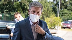 Minister Lengvarský pripustil, že protipandemické opatrenia sa budú sprísňovať