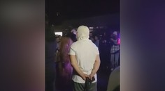 Tisíce zdesených ľudí na pochode čertov v Seredi: V dave sa objavil muž so zbraňou