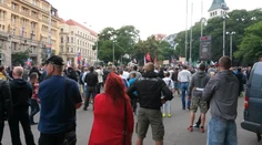 Bratislava: Tisíce extrémistov demonštrovali proti migrantom