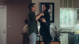 Zradená láska - trailer