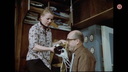 Ten svetr si nesvlíkej