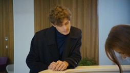 57. epizóda - Malíř