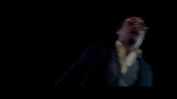 V obkľúčení - trailer