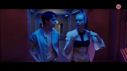 Valerian a mesto tisícich planét