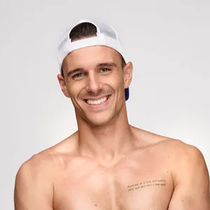 Nicolas 