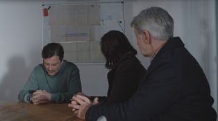 Podozrenie padlo na Laurinho priateľa. Jeho minulosť mu priťažila