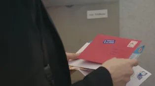 Červenú obálku dostali všetci. Okrem Evy