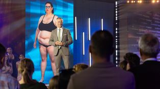 Krásna Karina slovami dojala Maroša