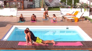 Tu nohy, tu ruky. Sexy joga podľa Rachel