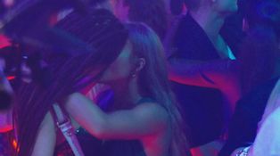 Vášnivé bozky Ráchel s priateľkou