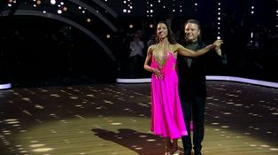 6. kolo: Zuzana Porubjaková a Ján Tribula - waltz/salsa: You're My World, Turn The Beat Around