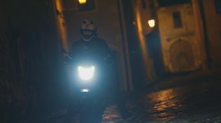 Adamova láska skončila po výstrele v kaluži krvi