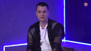 Vítek sa nezľakol: Moderátora odsunul na druhú koľaj