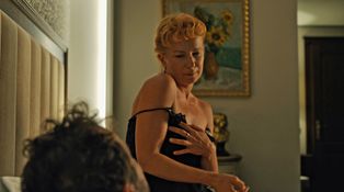 Helena Krajčiová v sexy košieľke