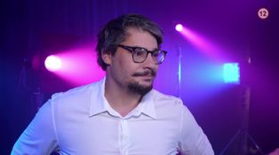 Osem rokov klame svoju manželku!