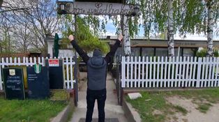 Dvor u Sedliaka - Nebo a peklo zároveň