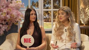 Marika a Monika v Bez ruže