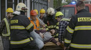 Sestričky - Pacienta prepichla tyč