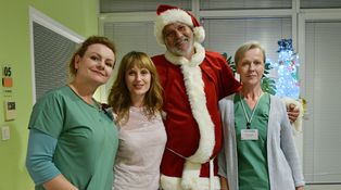 Sestričky vám želajú Šťasné a veselé Vianoce!