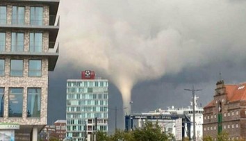 VIDEO: Tornádo v Nemecku. Živel zmietol ľudí do vody, hlásia aj ťažké zranenia