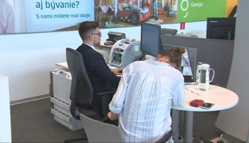 Dočkali sme sa. Úroky v bankách klesnú, hypotéky budú lacnejšie