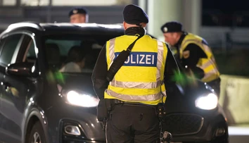 Nemecká vláda schválila zákon na urýchlenie deportácií aj predĺženie hraničných kontrol