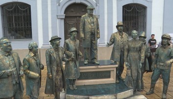 Spišskú Novú Ves zaplavili živé sochy. Jednu z nich stvárnil aj známy spevák