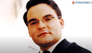 Martin Kvietik, syn známeho herca, je vlastníkom luxusných nehnuteľností. Spájaný je so stranou SNS