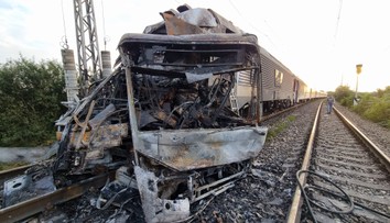 Vláda schválila rodinám obetí vlakového nešťastia pri Nových Zámkoch odškodné 50-tisíc eur