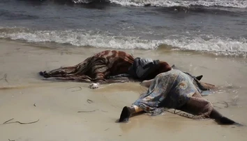 Pri pobreží Líbye sa zrejme utopilo približne 240 migrantov