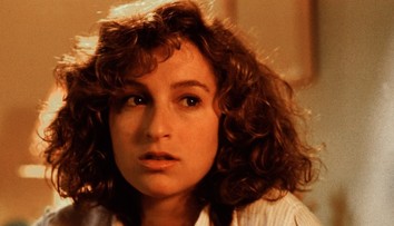 Fanúšikovia Baby z Hriešneho tanca majú hlavy v smútku. Jej život je v troskách