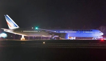 VIDEO: Značne poškodený motor: Z linky Paríž-Los Angeles sa nad Atlantikom ozýval "mayday"
