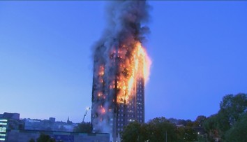 Vyšetrovacia správa tragédie Grenfell Tower: Nebyť zlyhania hasičov, obetí by bolo menej