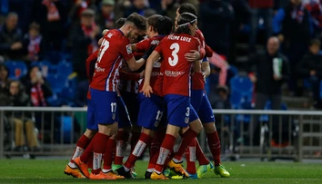 Atletico rozdrvilo Real Betis, Las Palmas zdolal Valenciu