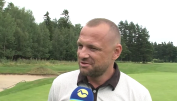 Charitatívna golfová akcia prilákala množstvo hokejistov. Marián Gáborík podpichol Bondru