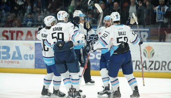 TL: Nitra zahanbila mladíkov zo SR 20 na ich vlastnom ľade