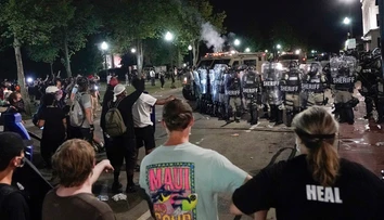 Do Wisconsinu povolali Národnú gardu, policajti tu postrelili Afroameričana
