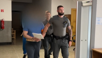 Dievčatko (2) zo Záhoria si prešlo peklom. Muž, ktorý ju mal týrať, sa postavil pred súd